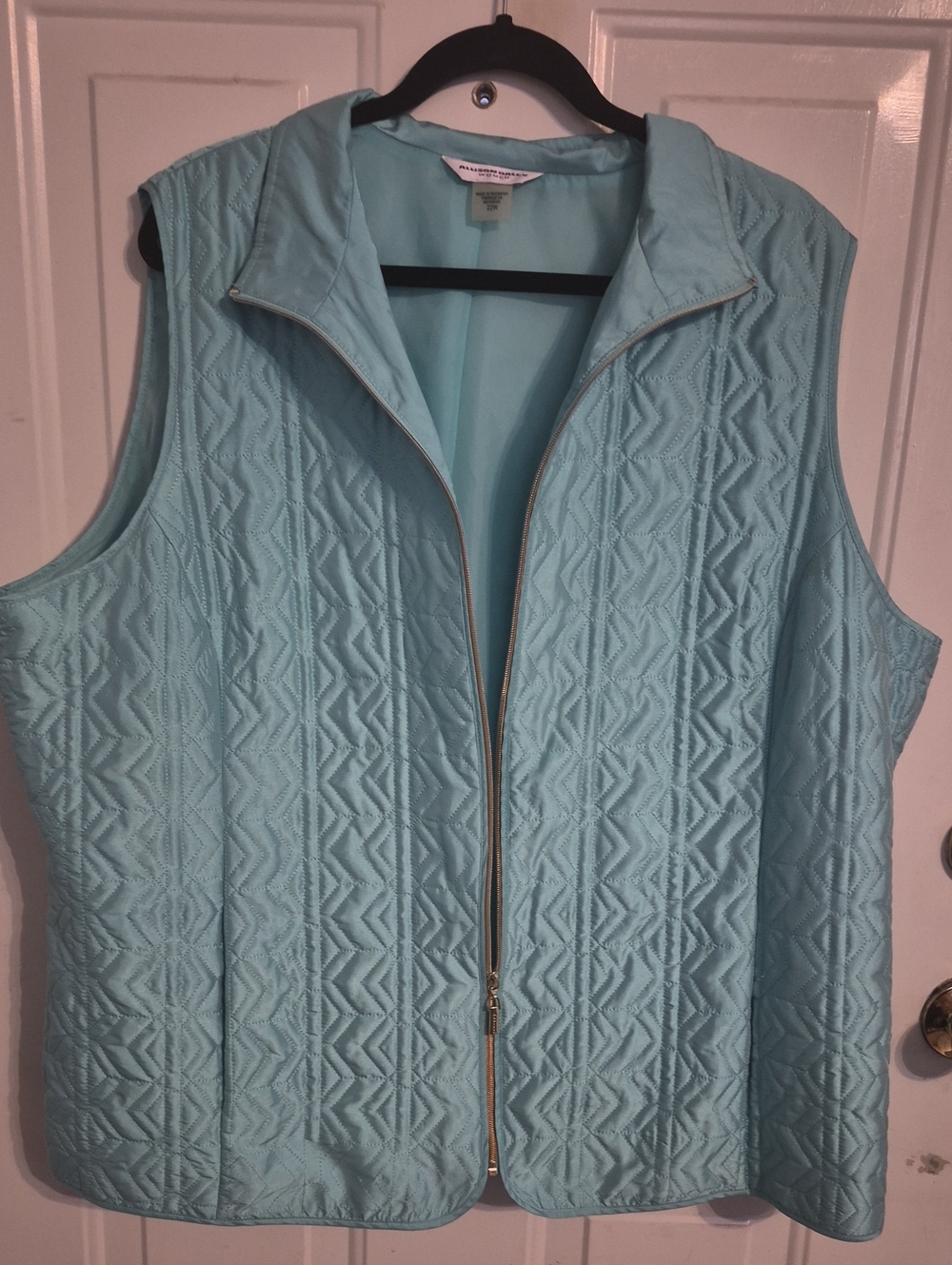 Allison Daley Light Aqua Quilted Sleeveless Zip Vest